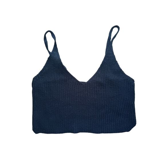 SHEIN Bundle 2 Crop Knit Tanks Tops Black White Size Large Women’s Tops V-Neck - Picture 2 of 8